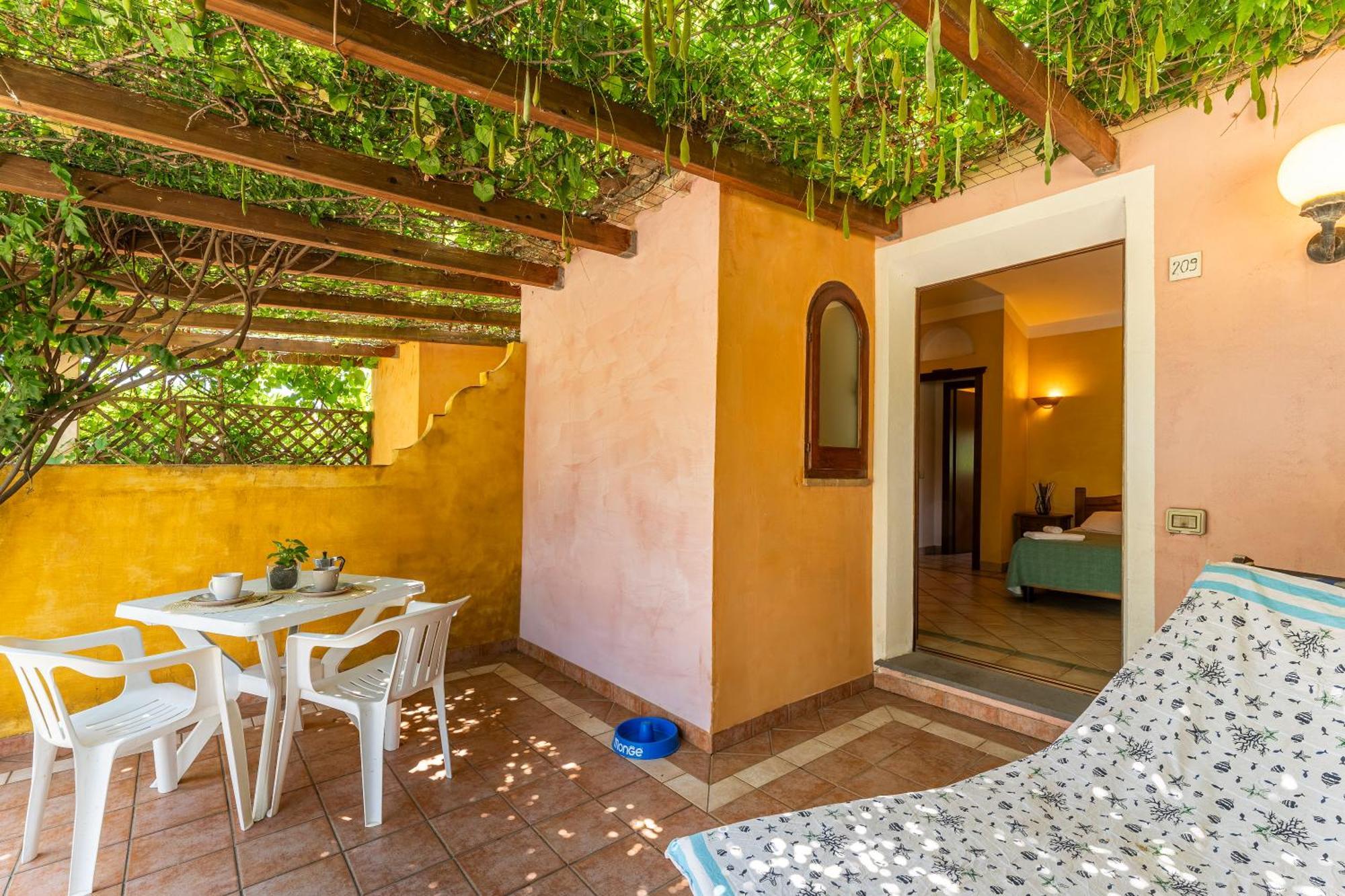 Baia Delle Palme Beach Santa Margherita di Pula Exterior foto